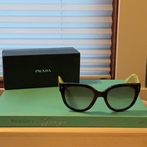 PRADA D-Frame Sunglasses